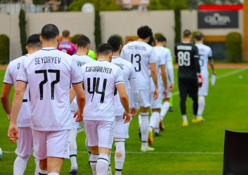 “Qarabağ” “böyük beşlik” komandalarını qabaqlayır