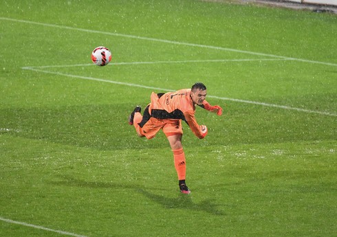 "Qarabağ" sloveniyalı qapıçı ilə maraqlanır