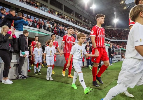 "Qarabağ"ın rəqibi aşağı liqa klubuna uduzaraq Almaniya Kuboku ilə vidalaşıb