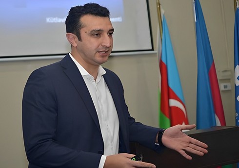 “Qarabağ”ın sabiq qapıçısı:  "Ayaks"la oyunda Romaonun aldığı qırmızı vərəqə bütün şansları puç etdi"