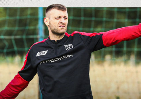 "Qəbələ"nin sabiq futbolçusu atasının baş məşqçi olduğu klubda işə başlayıb