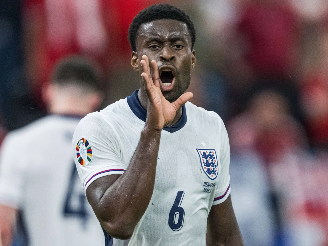 "Çelsi" İngiltərə millisinin müdafiəçisini almaq istəyir