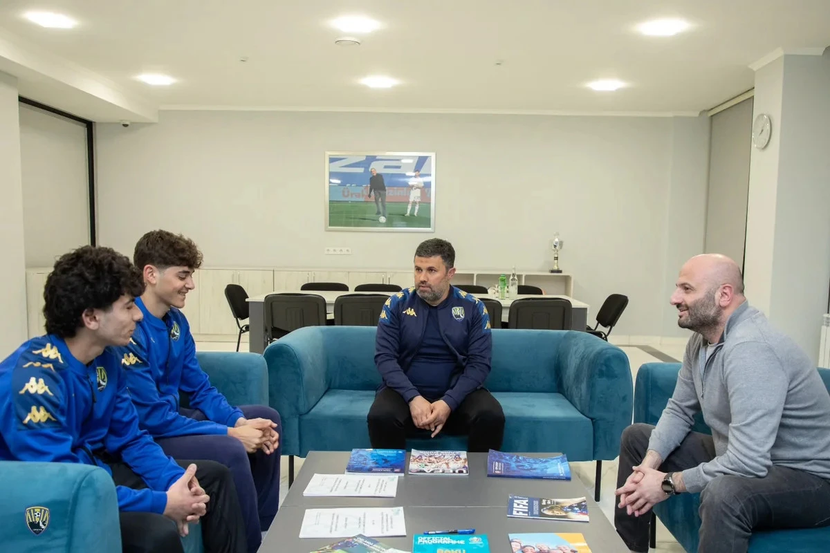 "Kəpəz"də iki yeni müqavilə