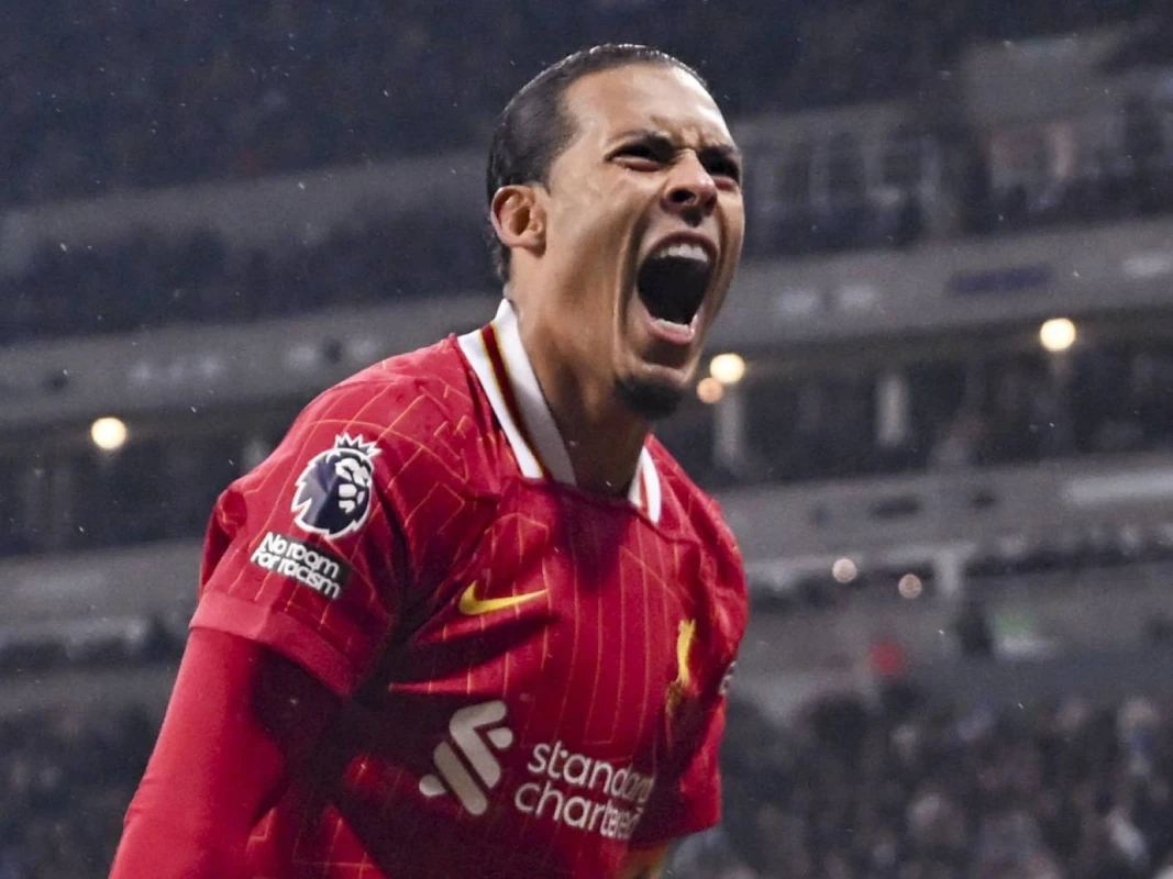 "Liverpul" onunla da müqavilə yeniləyəcək