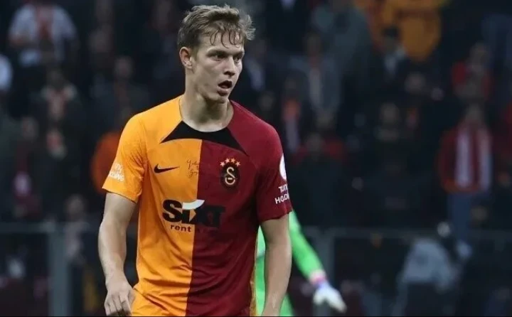 "Qalatasaray"da ayrılıq