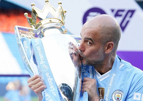 Qvardiola cari mövsümün ən yaxşı baş məşqçisi seçilib