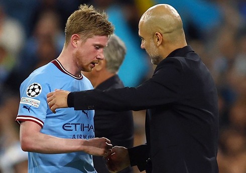 Qvardiola: "De Brüynenin mənə qışqırmasından xoşum gəlir"