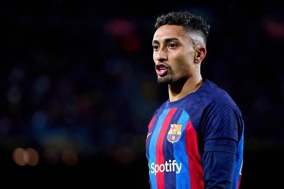 Rafinya "Barselona"nın təklifindən razı deyil