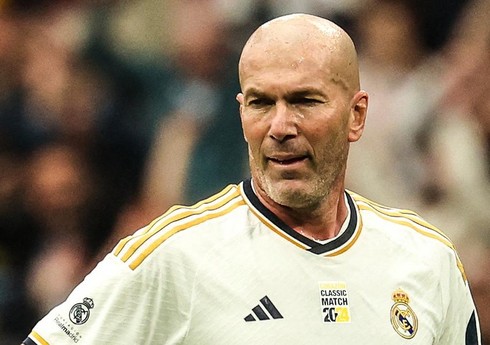 "Real" və "Portu"nun əfsanəvi futbolçuları xeyriyyə matçında qarşılaşıblar