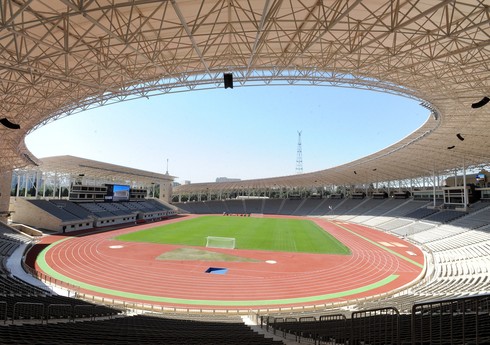 Respublika Stadionunun ot örtüyü yenilənir