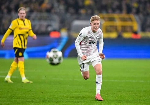 "Roma" islandiyalı yarımmüdafiəçini transfer siyahısına salıb