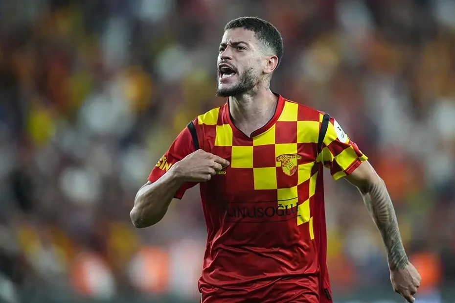 Romulonun talibləri artır: Ən ciddi təklif Super Liqadandır