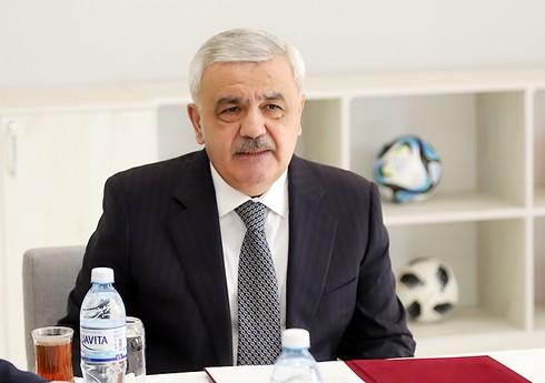 Rövnəq Abdullayev AFFA prezidentliyinə namizədliyini irəli sürməyəcək