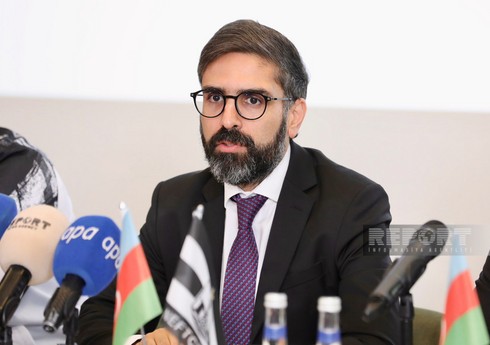 Rövşən Nəcəf: "Neftçi" azarkeşlərindən səbirli olmalarını istəyirik"