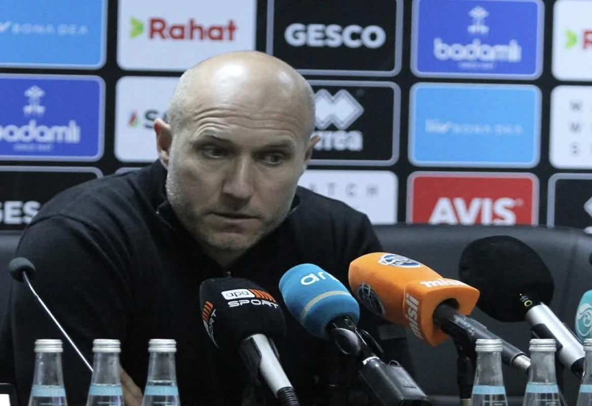 Samir Abasov: “Artıq adımıza layiq bir şey etmirik”