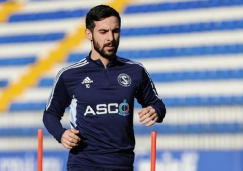 "Səbail" klubunun kapitanı: Yaşıl meydanlara qayıtsam da, formada deyiləm