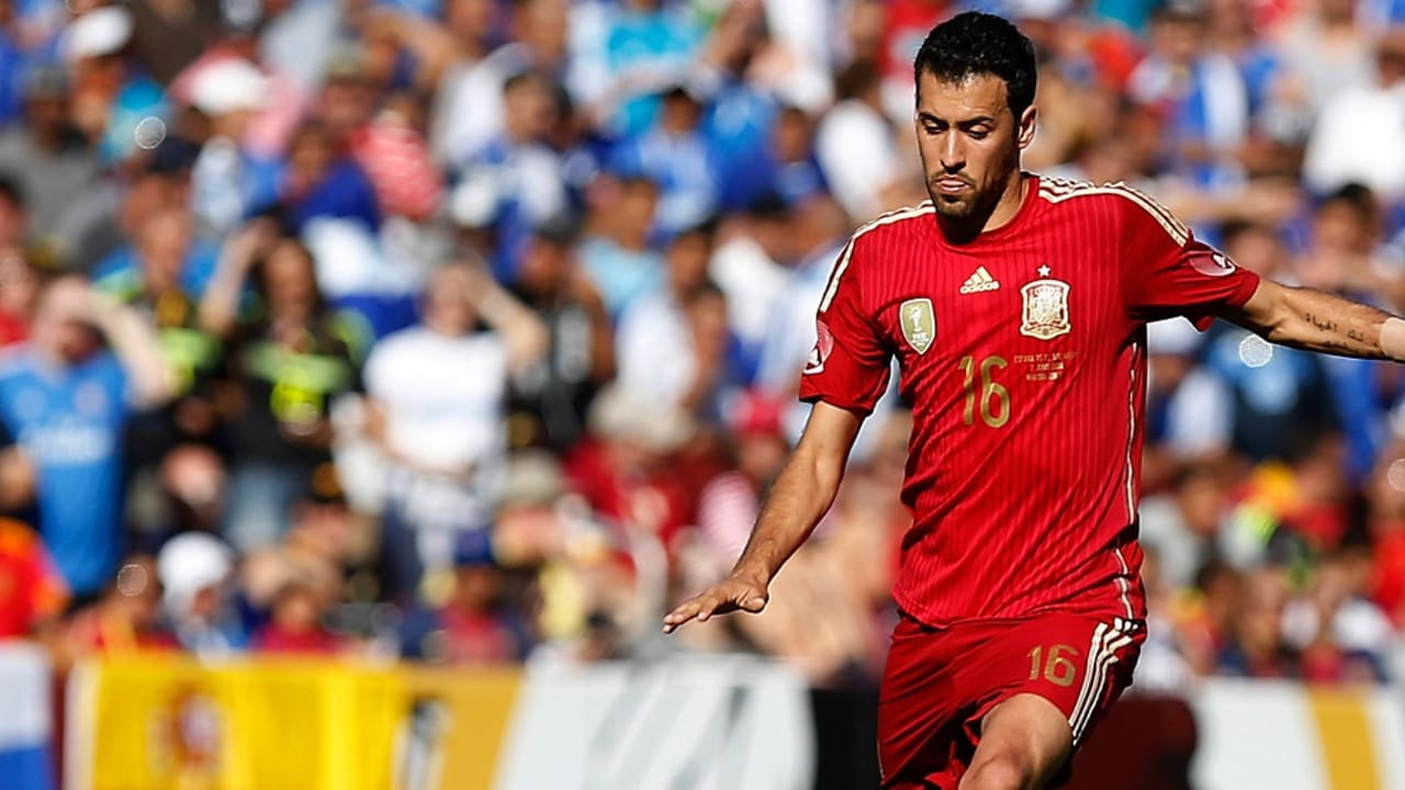 Serxio Buskets milli karyerasını bitirib