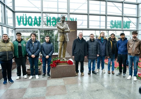 Şahmatçılar Vüqar Həşimovun məzarını ziyarət ediblər