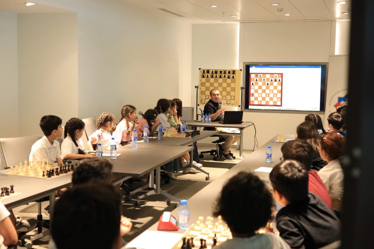 Şahmatçılarımız üçün növbəti ustad dərsi təşkil edilib - FOTO