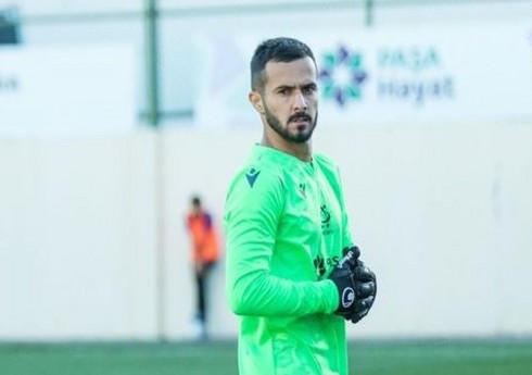"Sumqayıt" qapıçısı ilə müqaviləni ləğv edib