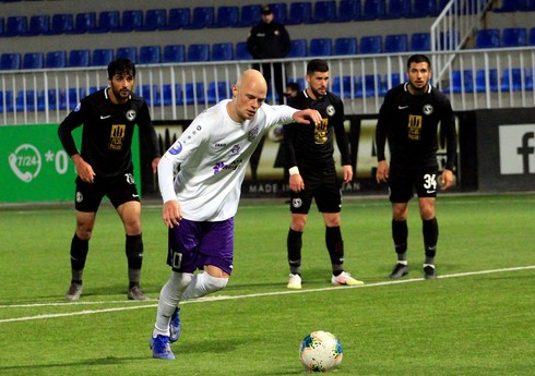 "Sumqayıt" Rəhim Sadıxovla müqavilə imzalayıb