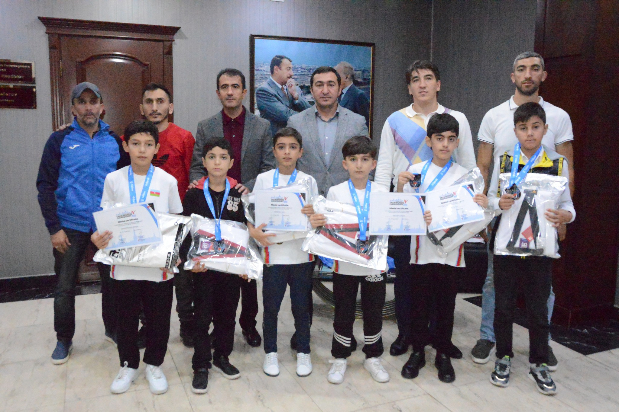 Taekvondo Federasiyasında uğur qazanan klublarla görüş olub - FOTO