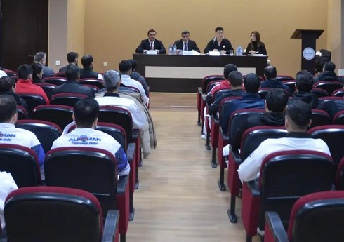 Taekvondo üzrə məşqçi-müəllimlərin seminarı başlayıb