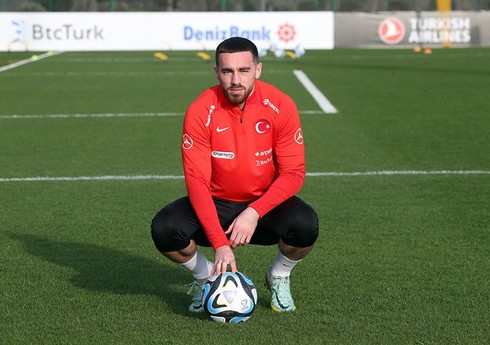 "Tottenhem" türkiyəli futbolçunu 40 milyon avroya transfer edir
