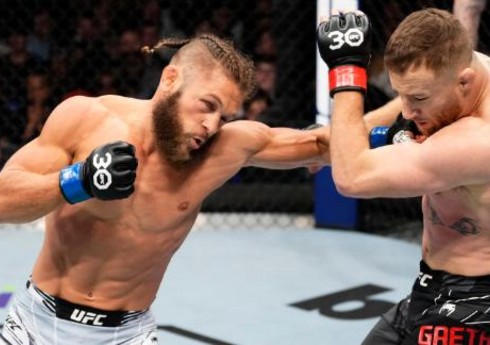 UFC döyüşçüsü Rafael Fiziyevlə qarşılaşmaq istəyir