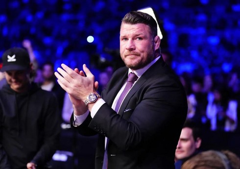 UFC əfsanəsi Bakıya heyran qalıb: "Sadəcə, inanılmaz bir yerdir, möhtəşəm memarlığı var"