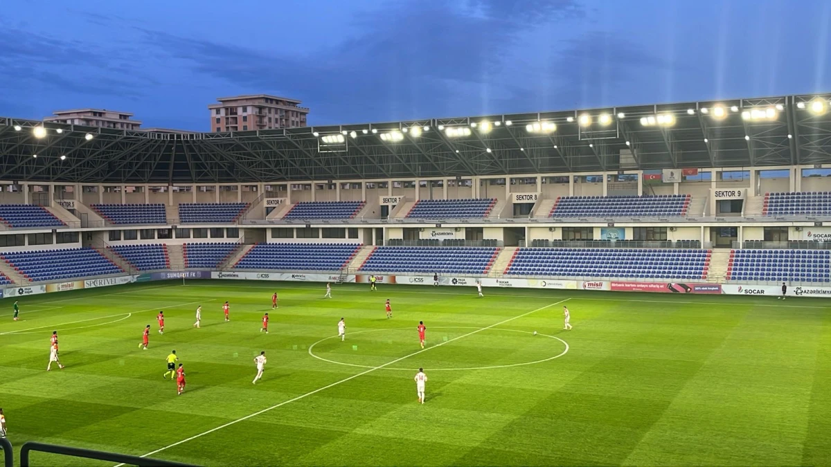 Yığma komandamız Monteneqro ilə üz-üzə - YENİLƏNİR