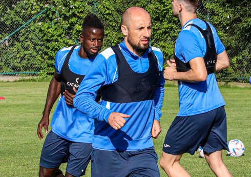 “Zirə” müdafiəçisi ilə yollarını ayırıb